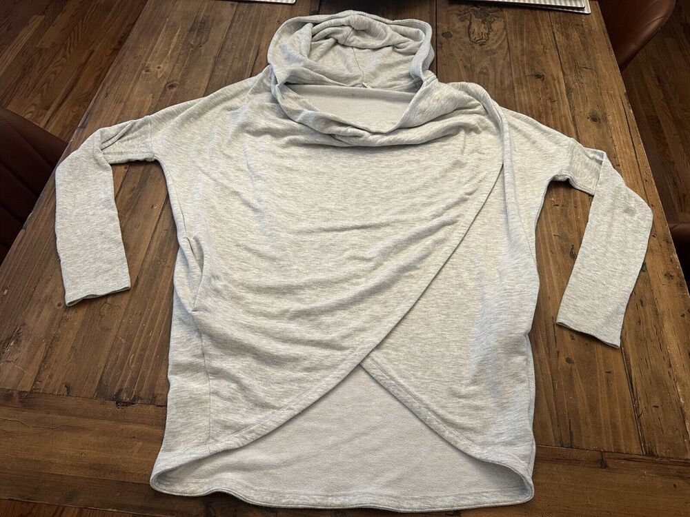 Athleta Purana Wrap Sweatshirt Hoodie Size Small Oversized Heather Gray Casual